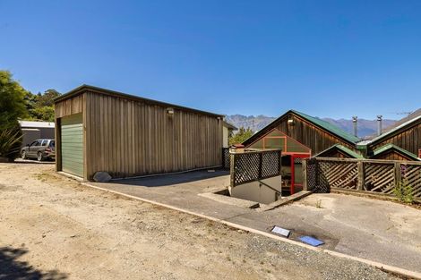 Photo of property in 22b Evergreen Place, Sunshine Bay, Queenstown, 9300