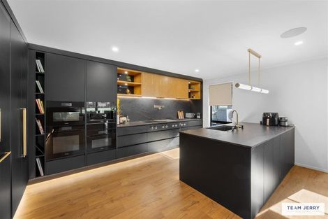 Photo of property in 21 Te Ara Aukati Terrace, Pokeno, 2471