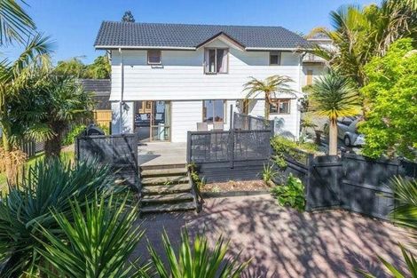 Photo of property in 2/26 Capilano Place, Glenfield, Auckland, 0629