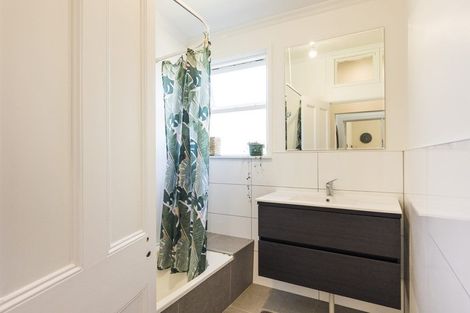 Photo of property in 7 Perrin Place, Kelvin Grove, Palmerston North, 4414