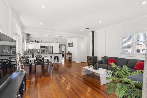 Photo of property in 16 Linwood Avenue, Mount Albert, Auckland, 1025