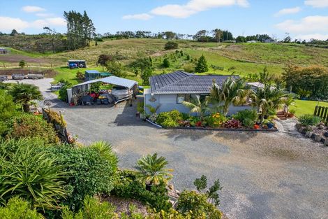 Photo of property in 252 Oneriri Road, Kaiwaka, 0573