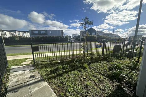 Photo of property in 1 Dotterel Place, Westgate, Auckland, 0614