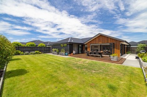 Photo of property in 8 Roys Street, Marshland, Christchurch, 8083