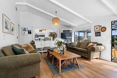 Photo of property in 163a Victoria Street, Cambridge, 3434