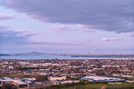 Photo of property in 2 Platinum Rise, Ranui, Auckland, 0612