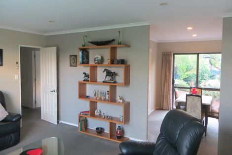 Photo of property in 40 Leafield Crescent, Henderson, Auckland, 0612