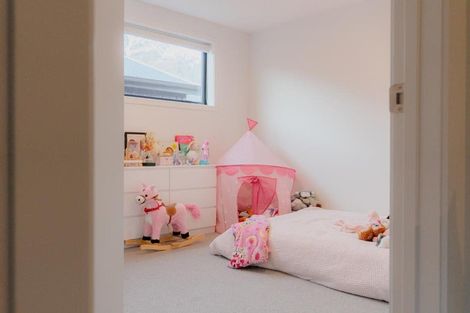 Photo of property in 43 Barn Road, Jacks Point, 9371