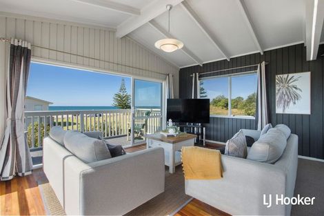 Photo of property in 287 Seaforth Road, Waihi Beach, 3611
