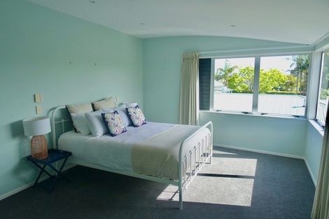 Photo of property in 124a Calliope Road, Stanley Point, Auckland, 0624