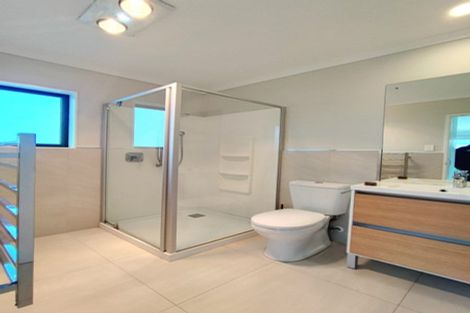 Photo of property in 4 Arthur Rolfe Lane, Swanson, Auckland, 0614