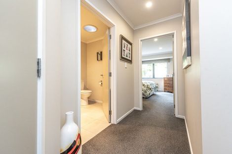 Photo of property in Caversham Park, 2/19 Caversham Road, Westmere, Whanganui, 4501