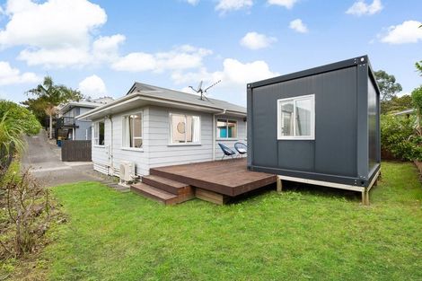 Photo of property in 3/51 Fruitvale Road, New Lynn, Auckland, 0600