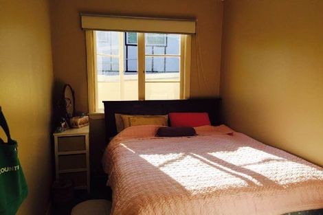 Photo of property in 2/198 Onewa Road, Birkenhead, Auckland, 0626