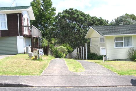 Photo of property in 16 Mawson Avenue, Torbay, Auckland, 0630
