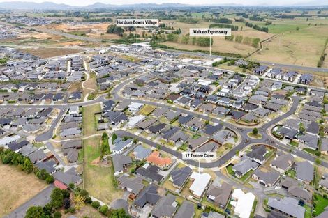 Photo of property in 17 Teatree Close, Huntington, Hamilton, 3210