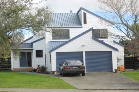 Photo of property in 43 Puriri Crescent, Edgecumbe, 3120