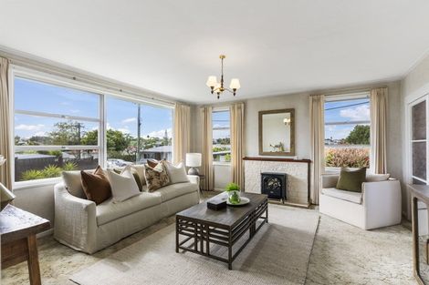 Photo of property in 11a David Street, Bayswater, Auckland, 0622