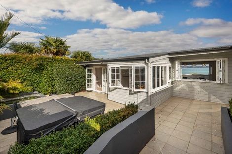 Photo of property in 2/14 Pine Ridge Terrace, Hauraki, Auckland, 0622