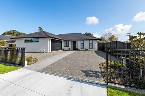 Photo of property in 2 Atea Place, Hawera, 4610