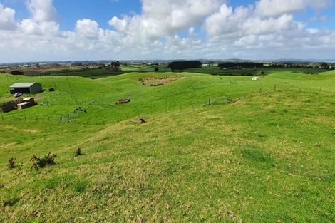 Photo of property in 247 Kaihau Road, Karioitahi, Waiuku, 2683