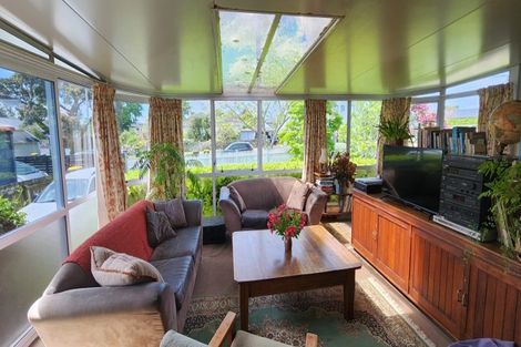 Photo of property in 11 Boyd Avenue, Mangere Bridge, Auckland, 2022