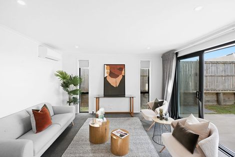 Photo of property in 2/10 Bostonkip Crescent, Fitzroy, Hamilton, 3282