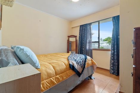 Photo of property in 11 Cargill Street, Papakura, 2110