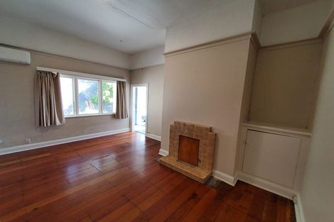 Photo of property in 21 Central Terrace, Kelburn, Wellington, 6012