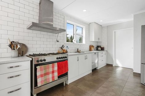 Photo of property in 33 Revans Street, Featherston, 5710