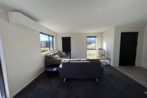Photo of property in 25 Obelisk Street, Wanaka, 9305