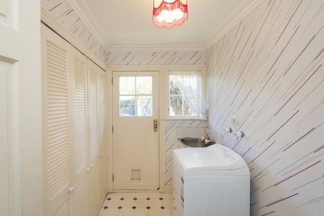 Photo of property in 54 Waterloo Crescent, Hokowhitu, Palmerston North, 4410