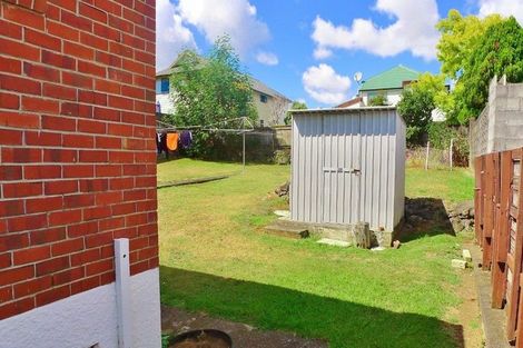 Photo of property in 14 Fairleigh Avenue, Mount Albert, Auckland, 1025