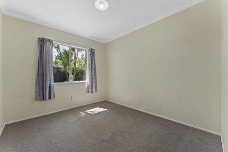 Photo of property in 5 Newton Place, Westbrook, Palmerston North, 4412