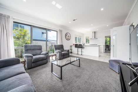 Photo of property in 5 Crompton Avenue, Churton Park, Wellington, 6037