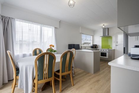 Photo of property in 3 Blenheim Place, Vogeltown, New Plymouth, 4310