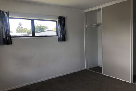 Photo of property in 73 Tramway Road, Beach Haven, Auckland, 0626
