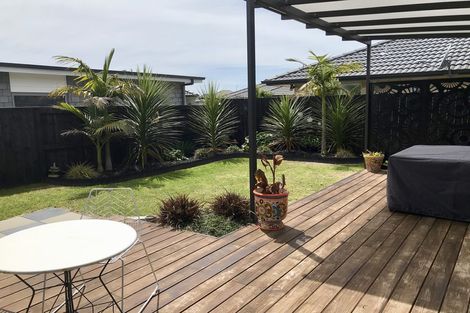 Photo of property in 8 Batty Street, Papamoa Beach, Papamoa, 3118