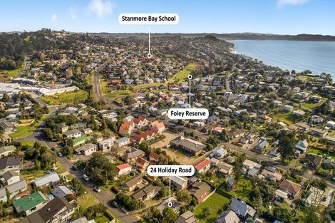 Photo of property in 24 Holiday Road, Stanmore Bay, Whangaparaoa, 0932