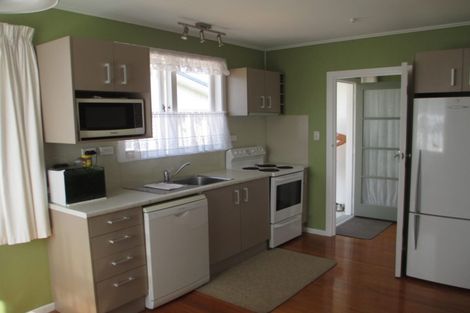 Photo of property in 36 Maui Pomare Street, Blockhouse Bay, Auckland, 0600