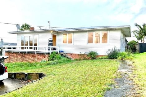 Photo of property in 29 Sylvan Crescent, Te Atatu South, Auckland, 0610