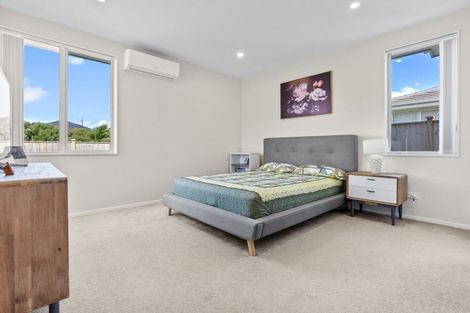 Photo of property in 9 Toropapa Close, Takanini, 2110