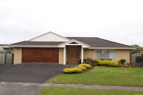 Photo of property in 17 Bowscale Place, Northpark, Auckland, 2013
