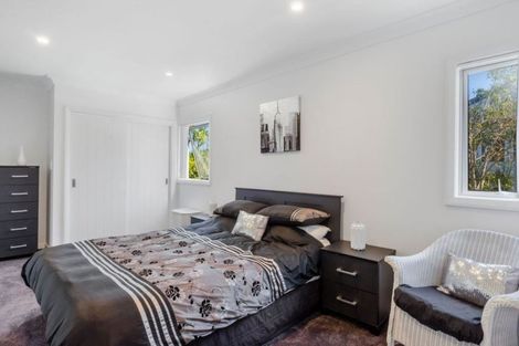 Photo of property in 31a Beechwood Road, Rothesay Bay, Auckland, 0630