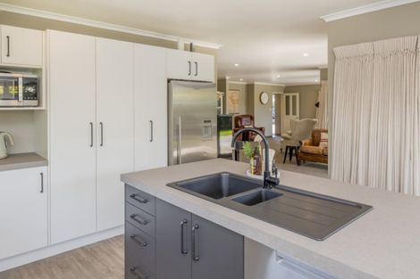 Photo of property in 8a Dee Street, Levin, 5510