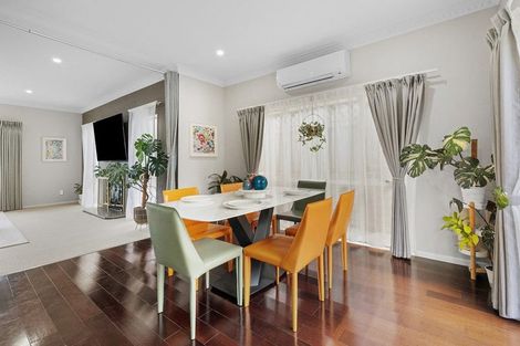 Photo of property in 8 Cuthill Close, Albany, Auckland, 0632