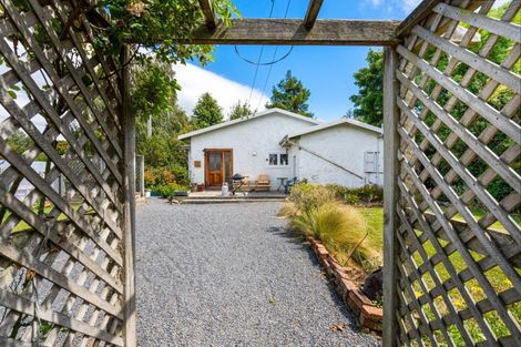 Photo of property in 16 Moore Street, Milton, 9220