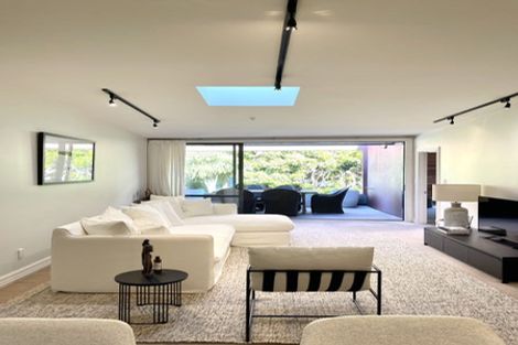 Photo of property in 3/36 Victoria Road, Devonport, Auckland, 0624