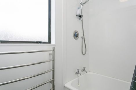 Photo of property in 18 Newberry Place, Richmond Heights, Taupo, 3330