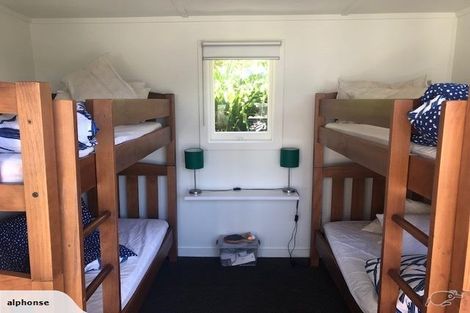 Photo of property in 16 Cathedral Road, Gore Bay, Cheviot, 7383